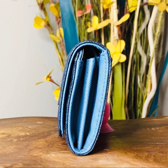 Michael Kors Fulton Flap Continental Wallet - Picture 3 of 8